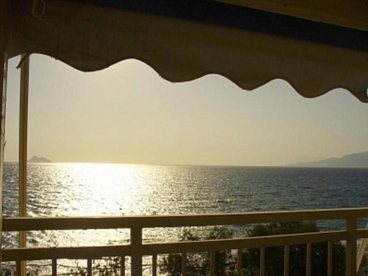 Sunset Holiday Home In Kalamaki Exterior foto