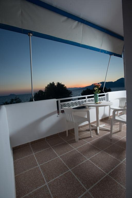 Sunset Holiday Home In Kalamaki Quarto foto