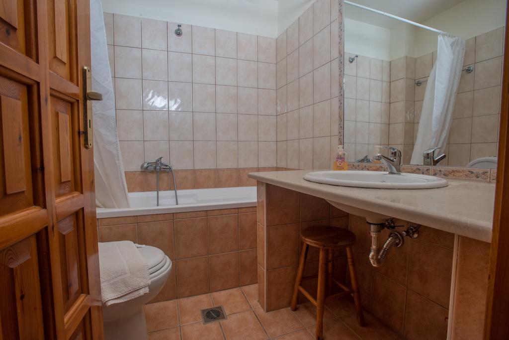 Sunset Holiday Home In Kalamaki Quarto foto
