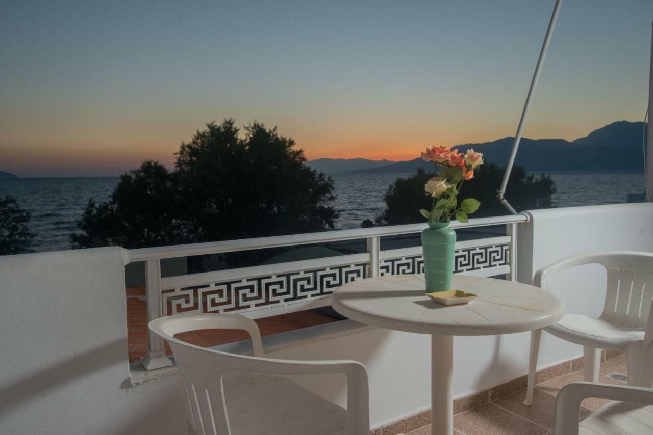 Sunset Holiday Home In Kalamaki Exterior foto