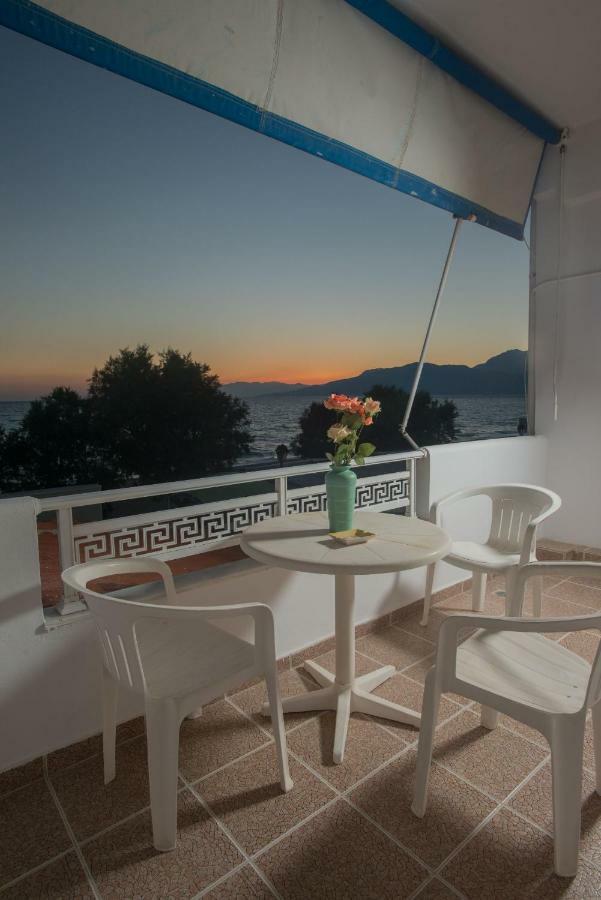 Sunset Holiday Home In Kalamaki Exterior foto